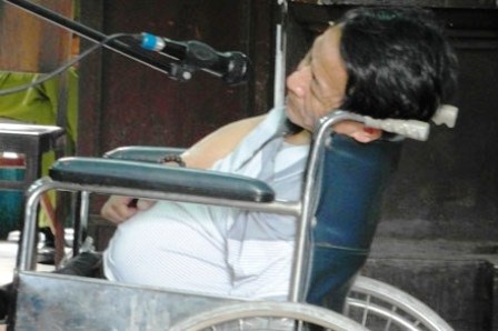 Giám đốc thuê đàn em Dung Hà giết “phó tướng” bị tuyên án tử hình - 1 Người từng một thời hét ra lửa nay hầu tòa trên xe lăn