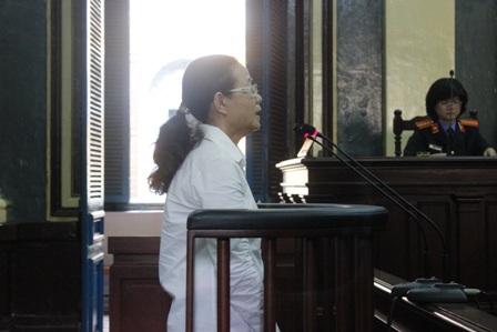 “Bộ sậu” tham nhũng tại Vifon “đá” tội cho nhau trước tòa - 2 Phó tướng Huyền đổ thừa trách nhiệm cho sếp Nguyễn Bi