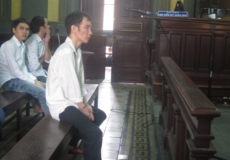 Dùng súng bắn trượt em trai, lĩnh án 12 năm tù - 1 Bị cáo Phan Văn Ân tại tòa phúc thẩm
