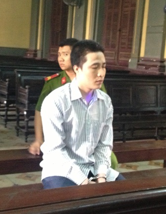 Tử hình kẻ giết vợ mang thai bằng hàng loạt nhát dao - 1 Bị cáo Lê Sỹ Hòa