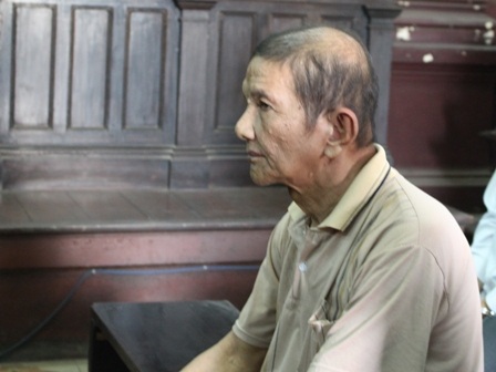 Tranh chấp đất, dùng búa chém cả nhà anh họ - 1 Bị cáo Lê Hoàng Minh tại tòa phúc thẩm