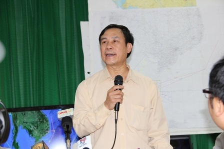 Việt Nam sẵn sàng đưa phương tiện sang Ấn Độ Dương tìm máy bay Malaysia - 1 Ông Đoàn Hữu Gia trả lời báo chí chiều 14/3