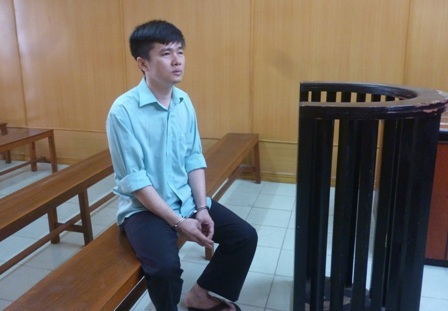 Huỳnh Công Thiện tại tòa