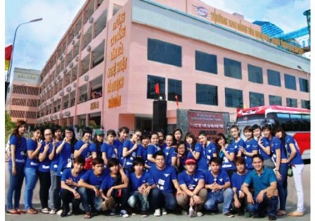 Trường Cao đẳng VHNT&DL Sài Gòn tuyển sinh thi ba chung và xét tuyển học bạ - 2 Nét duyên dáng của nữ sinh trường Cao đẳng Văn hóa Nghệ thuật và Du lịch Sài Gòn.