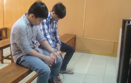 Đâm chết người say rượu dám chạy xe vượt mặt mình - 1 Hai bị cáo Tâm - Danh tại tòa