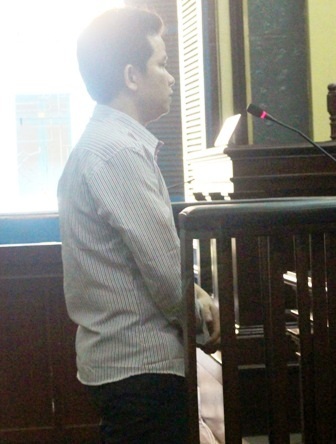 Nữ sinh làm “chuyện người lớn” lấy tiền… đóng học phí - 1 Bị cáo Triết tại tòa