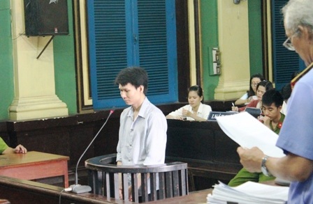 Tử hình “phi công trẻ” đốt xác phi tang người tình già - 2 Gã thanh niên lười lao động, ham đào mỏ bị kết án tử hình