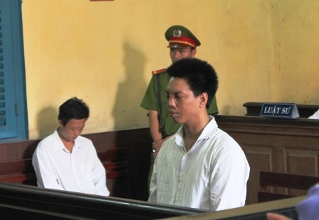 “Tắm” axit cho người tình vì ghen tuông mù quáng - 1 Bị cáo Vũ tại tòa phúc thẩm