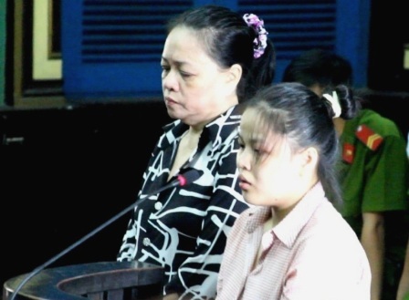 Hai bị cáo trước vành móng ngựa