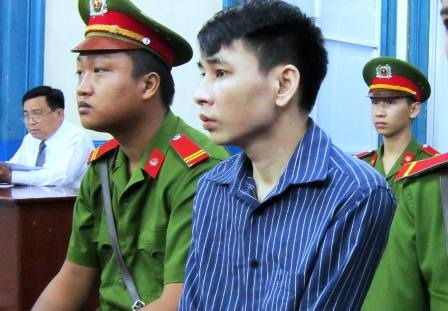 Bị đòi chia tay, đâm chết em gái người yêu - 1 Bị cáo Tiếp tại tòa phúc thẩm