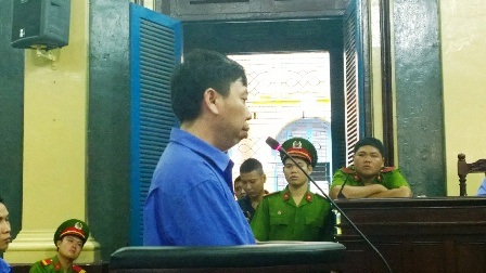 Chủ massage Tân Hoàng Phát nói tiếp viên vu khống - 2 Ông trùm của động sung sướng Tân Hoàng Phát chối tội