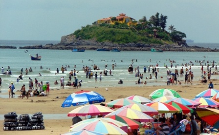 Biển Vũng Tàu vẫn là điểm đến hấp dẫn của hàng ngàn du khách trong dịp lễ 2/9