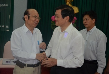 Chủ tịch nước: "Làm sao để đồng tiền của dân thật sự có giá trị!" - 3 Chủ tịch nước đề nghị bà con cử tri nên phát huy quyền giám sát, chống tham nhũng