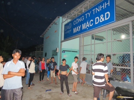 Chủ bỏ trốn khiến CN công ty D&D, Hóc Môn chờ nhiều đêm vẫn chưa đòi được lương