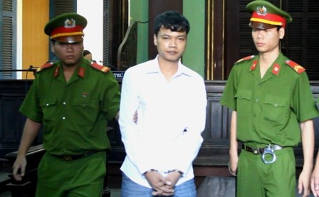 Đâm chết Việt kiều Pháp vì cho rằng... lắm tiền hách dịch - 1 Bị cáo Danh Chơn tại tòa phúc thẩm