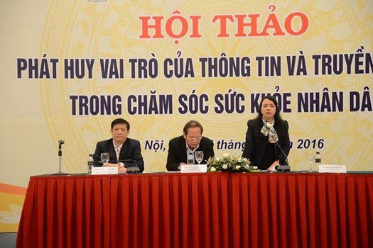 Ngành y: Không thể đưa ra kết luận ngay khi có thông tin - 1 Bộ trưởng Bộ Thông tin và Truyền thông, Bộ trưởng Bộ Y tế cùng chủ trì buổi hội thảo. Ảnh: T.Dũng