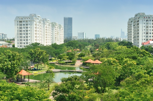 Thêm nguồn cung nhà ở chất lượng tại khu Nam - 3 Phía Đông Bắc của Hưng Phúc – Happy Residence có tầm nhìn về toàn khu Nam Viên. Từ khu Hưng Phúc – Happy Residence đến các cụm công viên đô thị hoặc trường học chỉ vài phút đi bộ.