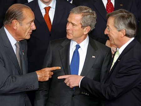 Khi các nhà lãnh đạo thế giới thích chỉ trỏ - 9