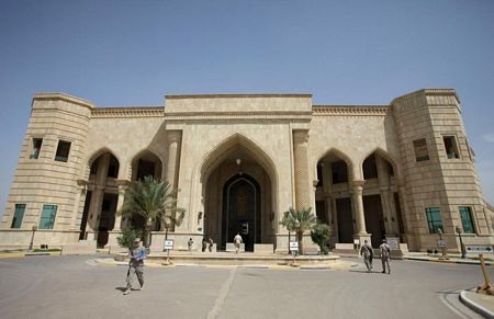 Mỹ bàn giao 9 cung điện xa hoa của Saddam Hussein - 1