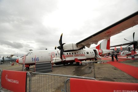 Các máy bay quân sự “khủng” tại triển lãm hàng không - 7