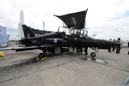 Các máy bay quân sự “khủng” tại triển lãm hàng không - 1