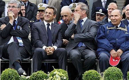 Máy bay “khoe sắc” trong triển lãm hàng không Paris - 4