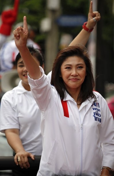 Đảng thân Thaksin thắng áp đảo, Thủ tướng Abhisit thừa nhận thất bại - 1 Đảng thân Thaksin thắng áp đảo, Thủ tướng Abhisit thừa nhận thất bại - 1