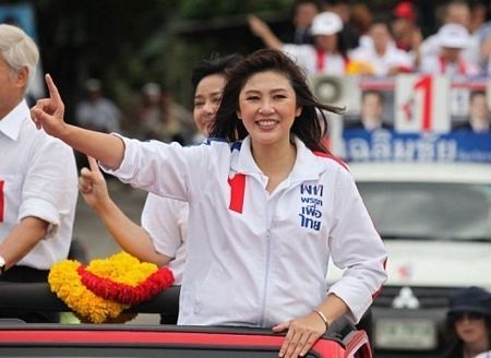 Bà Yingluck Shinawatra có thể trở thành nữ thủ tướng Thái đầu tiên - 1