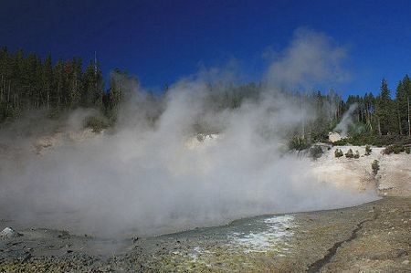 Những núi lửa nguy hiểm trên thế giới - 5