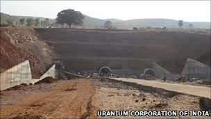 Ấn Độ tìm thấy trữ lượng uranium khổng lồ - 1 Ấn Độ tìm thấy trữ lượng uranium khổng lồ - 1