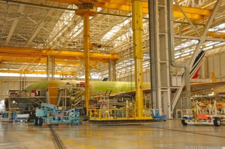 “Đột nhập” nhà máy lắp ráp máy bay Airbus A380 - 16 “Đột nhập” nhà máy lắp ráp máy bay Airbus A380 - 16