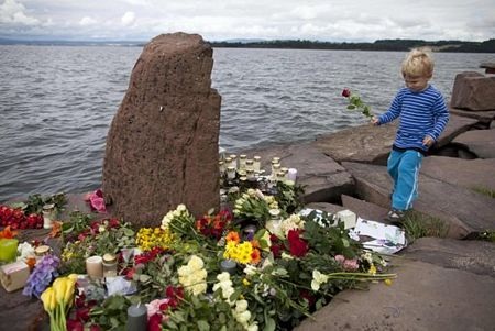 100.000 người tham gia “tuần hành hoa hồng” ở Na Uy - 20