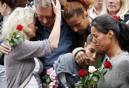 100.000 người tham gia “tuần hành hoa hồng” ở Na Uy - 4