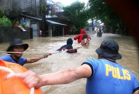 Philippines: 31 người chết, 27 người mất tích vì bão Nock-Ten  - 2