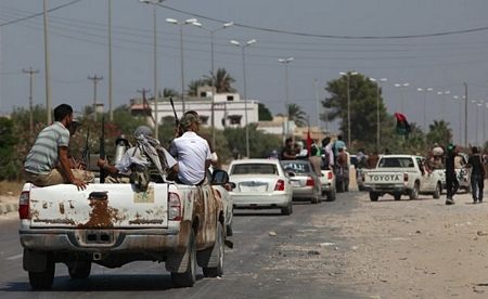 Phe nổi dậy Libya tiến vào thủ đô Tripoli - 2 Phe nổi dậy Libya tiến vào thủ đô Tripoli - 2