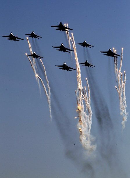 Các màn trình diễn ấn tượng tại triển lãm hàng không Nga - 3