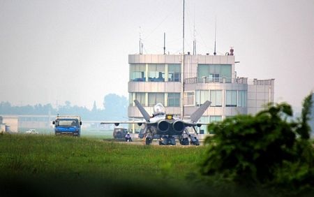 Trung Quốc tiếp tục thử nghiệm chiến đấu cơ tàng hình  - 3