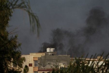 Phe nổi dậy Libya tiến vào thủ đô Tripoli - 6 Phe nổi dậy Libya tiến vào thủ đô Tripoli - 6