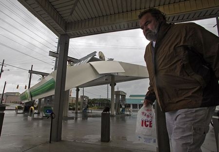 Bão Irene hoành hành bờ đông nước Mỹ  - 11