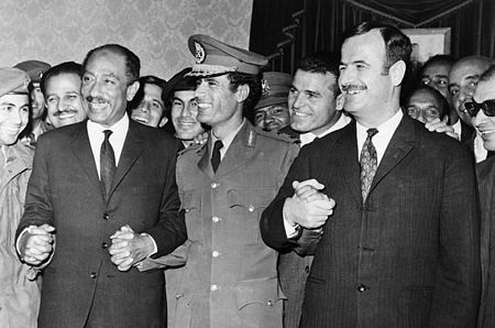 42 năm cầm quyền của Đại tá Gadhafi - 3