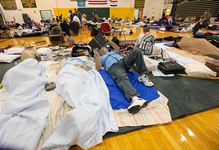 Bão Irene hoành hành bờ đông nước Mỹ  - 13