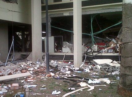 Đánh bom rung chuyển trụ sở Liên hợp quốc tại Nigeria - 4 Đánh bom rung chuyển trụ sở Liên hợp quốc tại Nigeria - 4