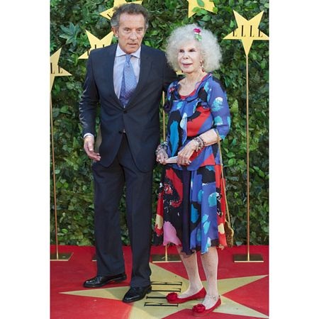 Chân dung nữ công tước 85 tuổi cưới thường dân - 17