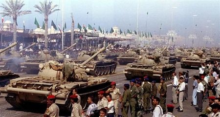 42 năm cầm quyền của Đại tá Gadhafi - 14