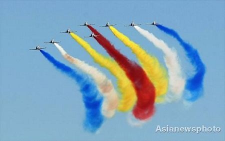 Máy bay Trung Quốc trình diễn trên không - 2