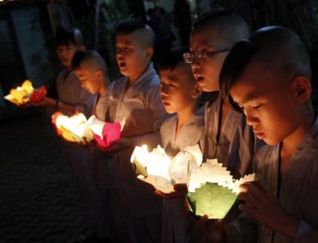 Châu Á nô nức đón mừng Tết Trung thu - 11