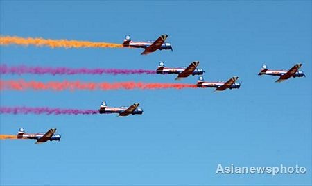 Máy bay Trung Quốc trình diễn trên không - 5