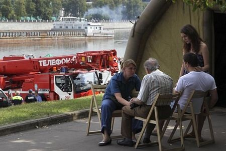 Nga trục vớt “con tàu thảm họa” trên sông Moskva - 9