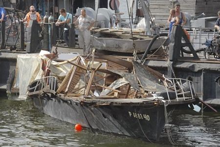 Nga trục vớt “con tàu thảm họa” trên sông Moskva - 2