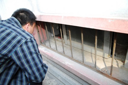 Tạm giữ 4 phụ nữ trong vụ “nô lệ tình dục” gây sốc tại Trung Quốc - 1 Tạm giữ 4 phụ nữ trong vụ “nô lệ tình dục” gây sốc tại Trung Quốc - 1